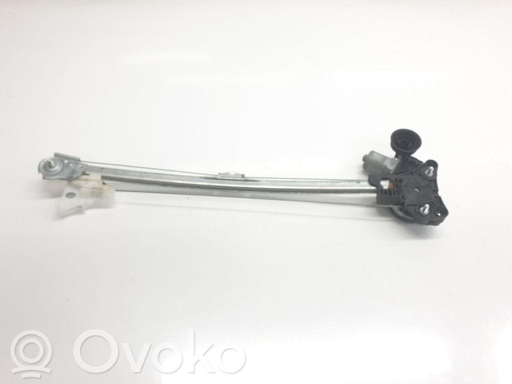 Mazda 3 Macara geam spate manuală 