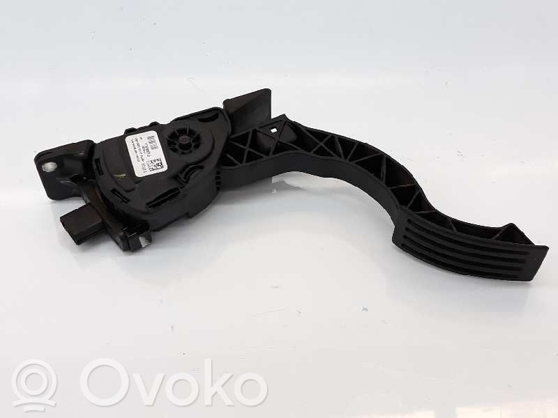 Ford Focus Kaasupolkimen asentoanturi 