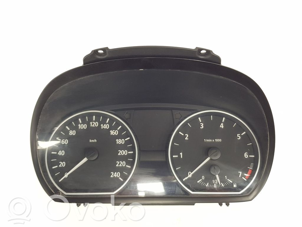 BMW 1 E81 E87 Nopeusmittari (mittaristo) 