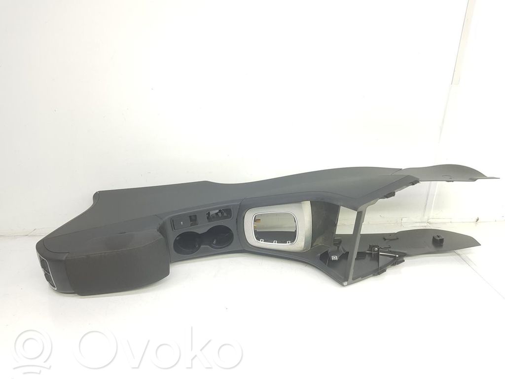 Audi Q3 8U Armrest 
