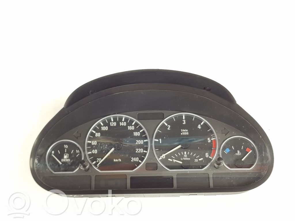 Geschwindigkeitsmesser Cockpit   6932908,62116932908