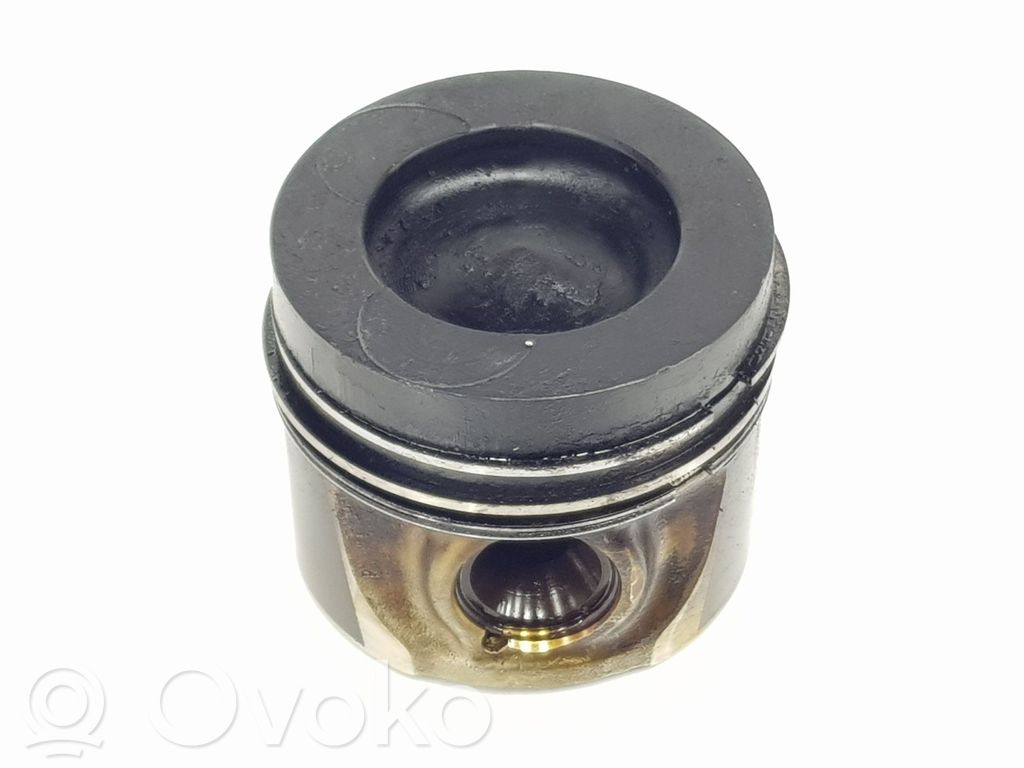 Volkswagen Golf VI Piston 
