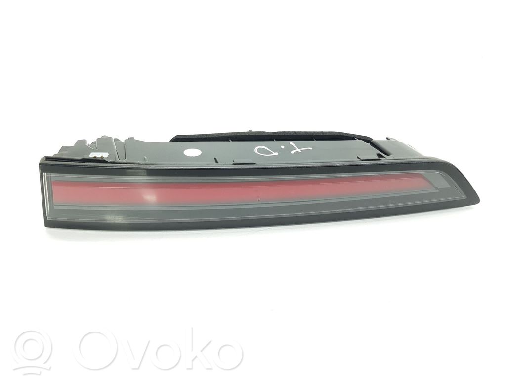 Opel Astra L Luci posteriori del portellone del bagagliaio