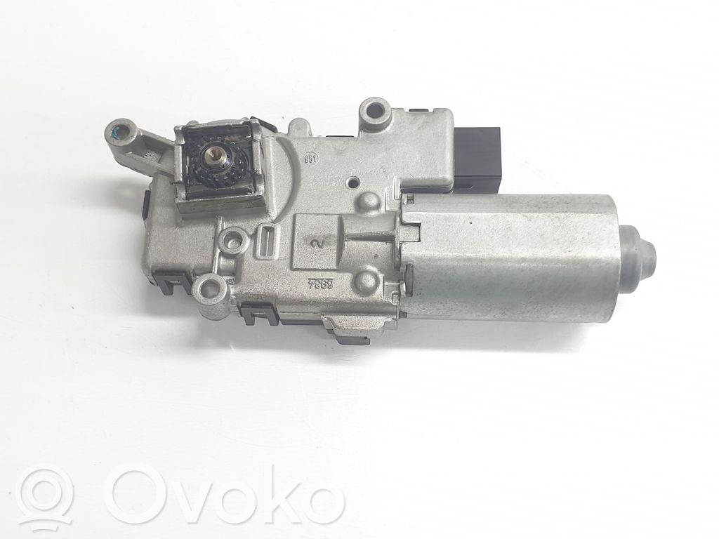 BMW X3 E83 Installation de toit ouvrant électrique 