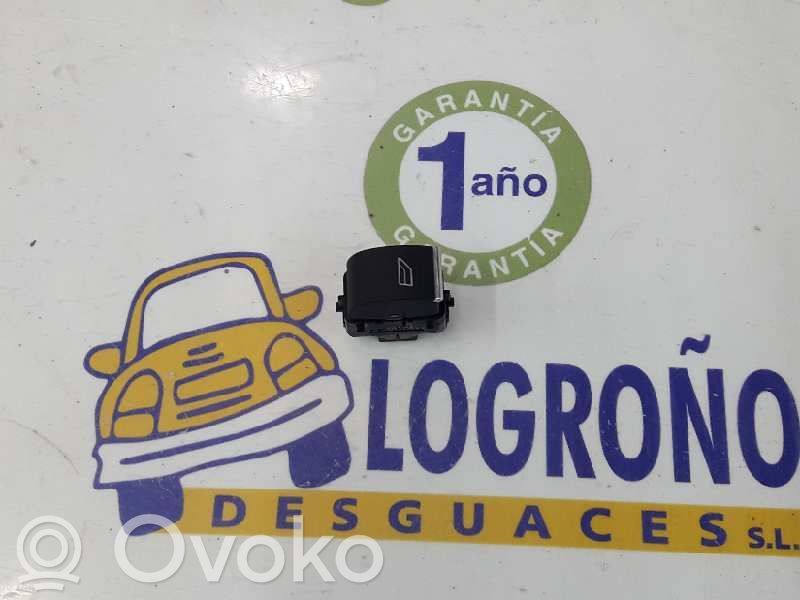 Ford Focus Electric window control switch 