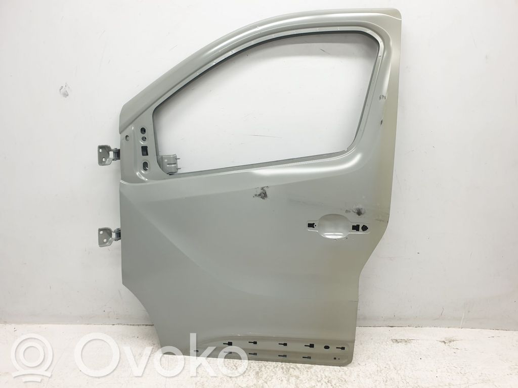 Renault Trafic III (X82) Puerta delantera 
