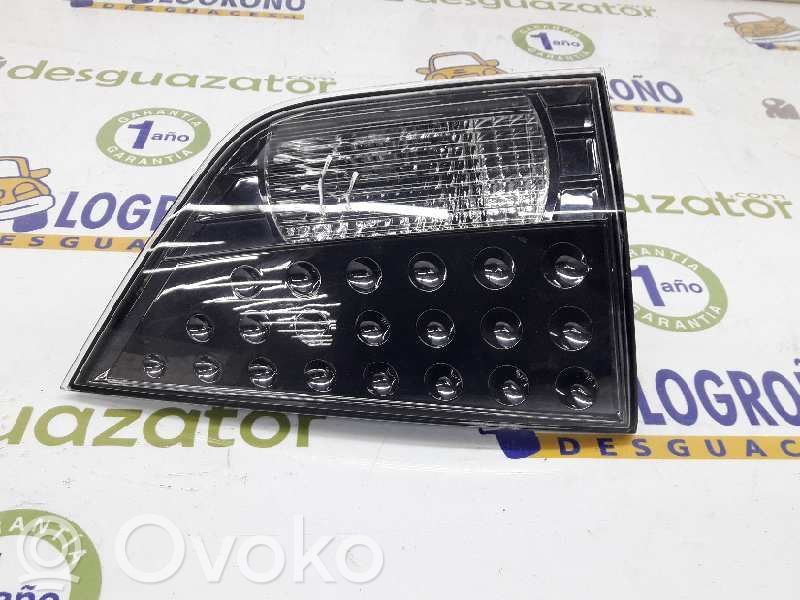Mitsubishi Outlander Luci posteriori del portellone del bagagliaio 