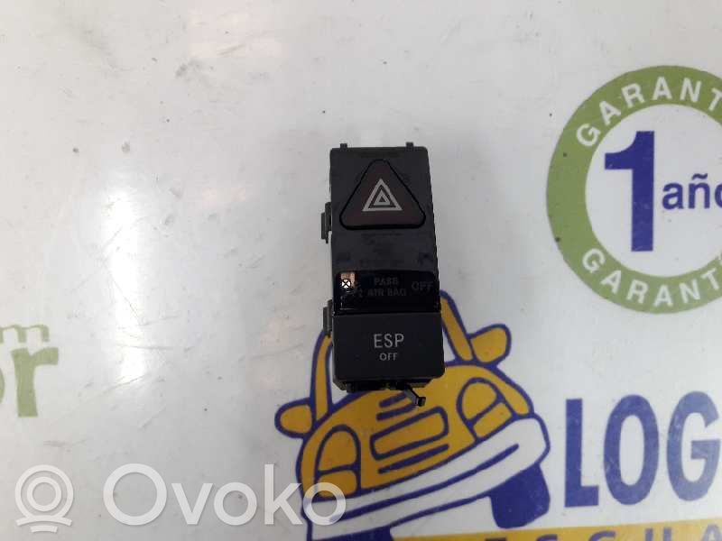 Mercedes-Benz C W204 Interruttore luci di emergenza