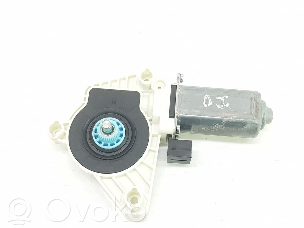 Volkswagen Golf VII Silnik regulatora szyby drzwi przednich 