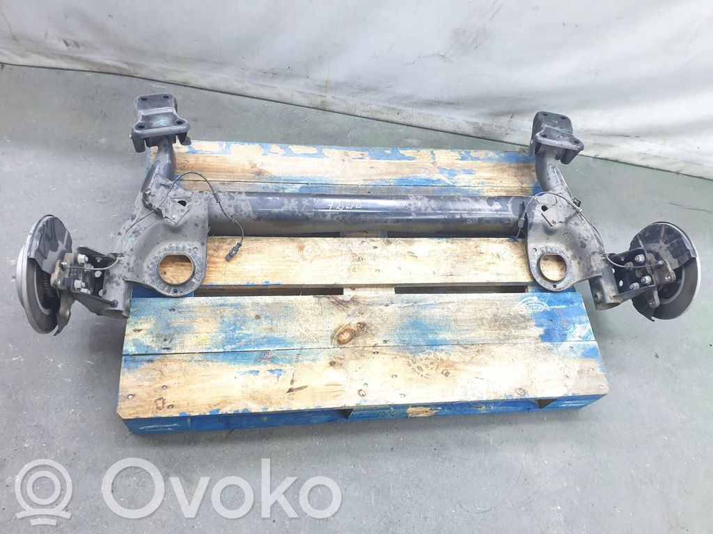 MG ZS Belka osi tylnej 