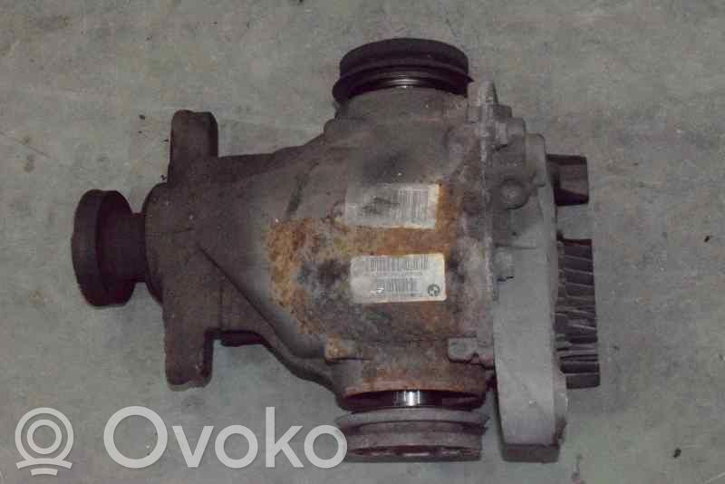 BMW 5 E60 E61 Galinis reduktorius 