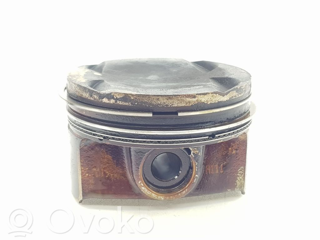 Seat Leon (5F) Piston 