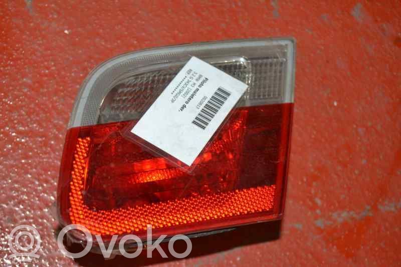 BMW 3 E46 Tailgate rear/tail lights