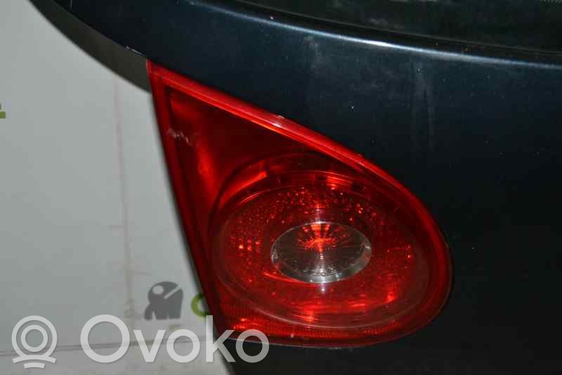 Volkswagen Golf V Lampy tylnej klapy bagażnika 