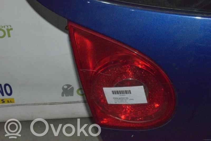 Volkswagen Golf V Lampy tylnej klapy bagażnika 