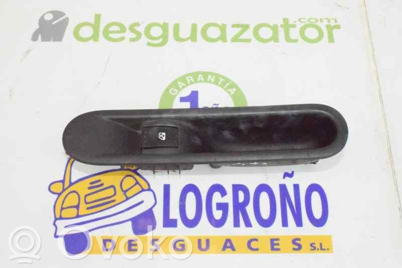 Renault Espace IV Electric window control switch 