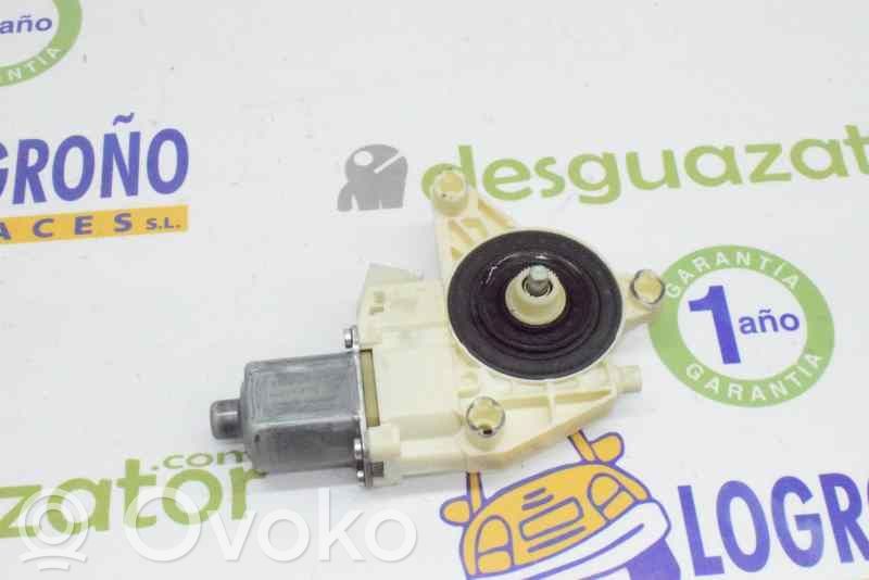 Mercedes-Benz E W212 Silnik regulatora szyby drzwi przednich 