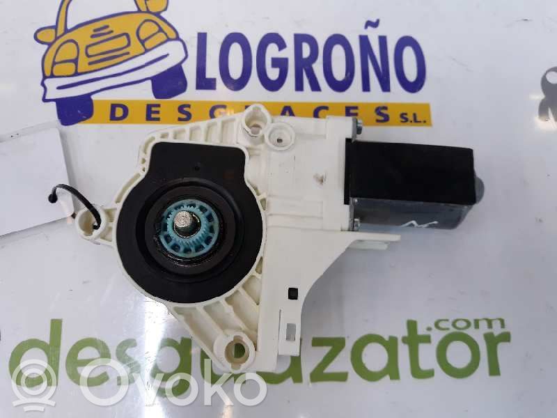 Audi A4 S4 B8 8K Motorino alzacristalli della portiera anteriore