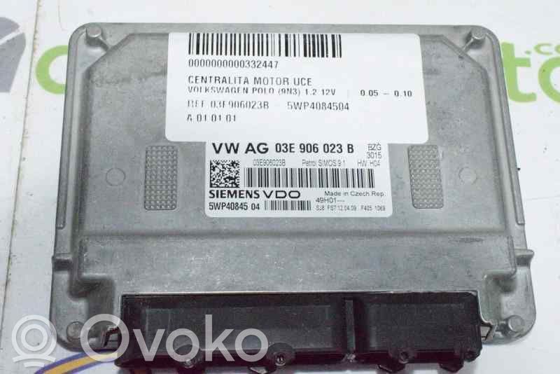 Volkswagen Polo IV 9N3 Sterownik / Moduł ECU 