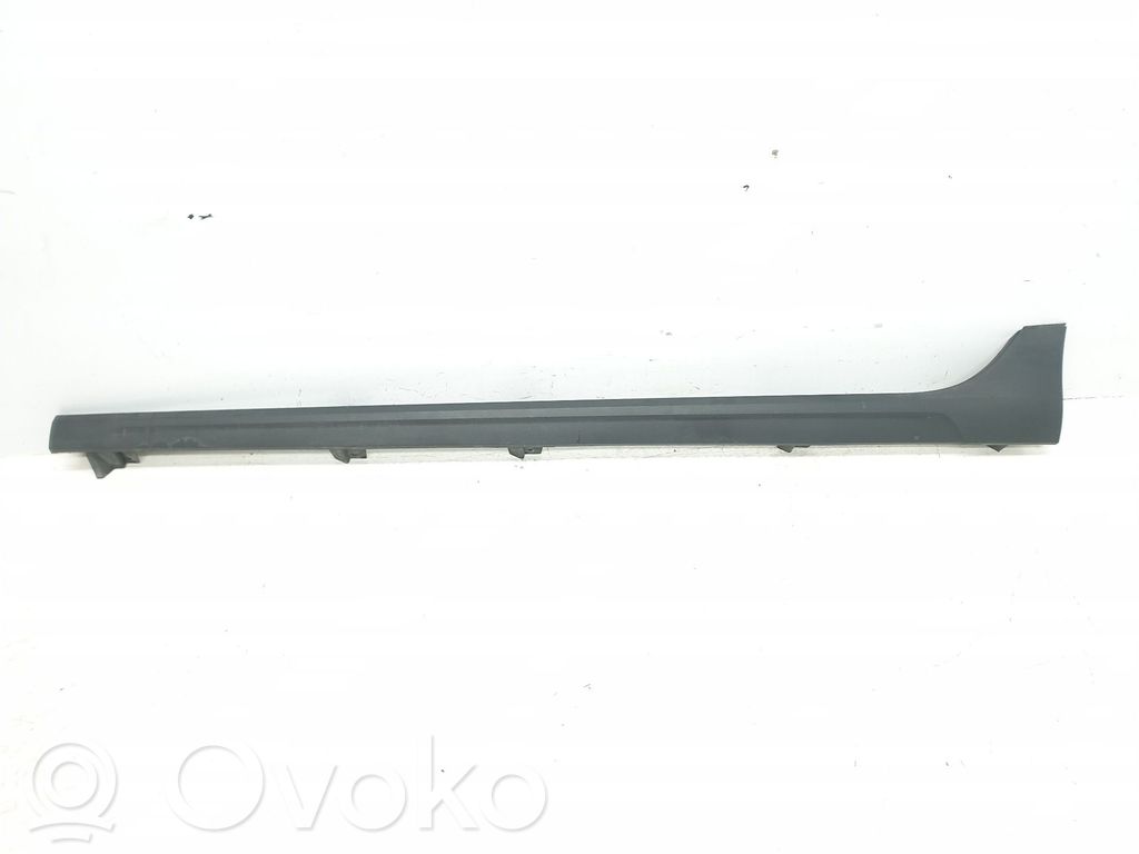 Seat Arona Moldura del faldón lateral 