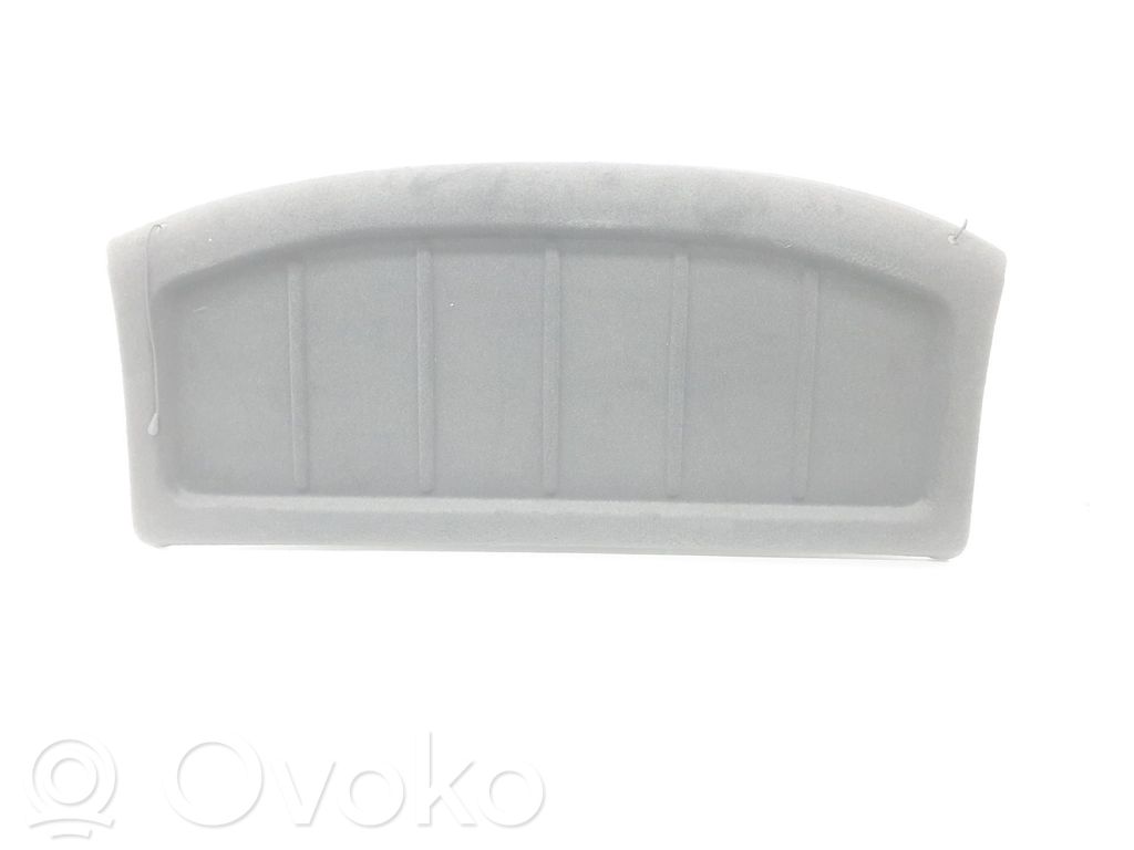 Seat Arona Hattuhylly 