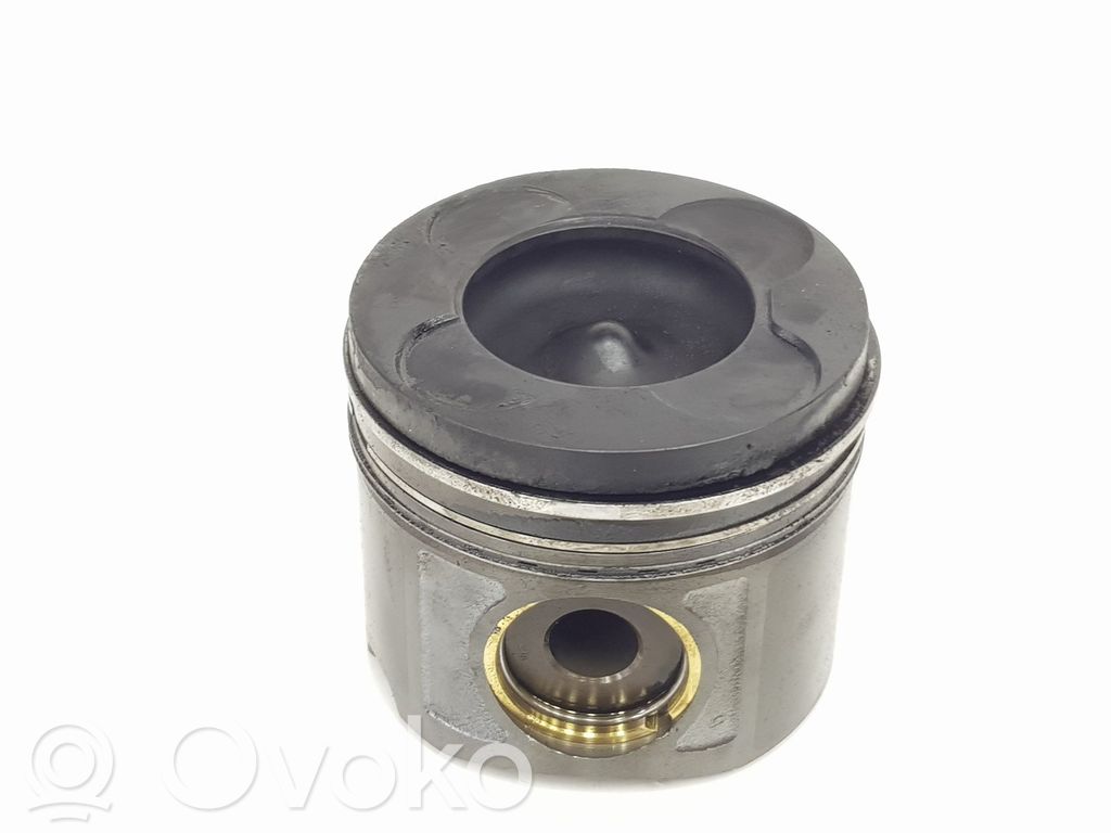 BMW 3 E46 Piston 