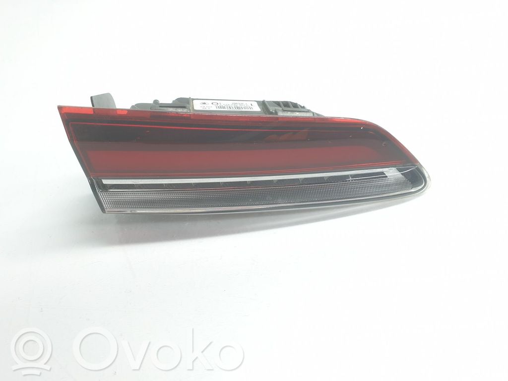 Skoda Karoq Tailgate rear/tail lights 