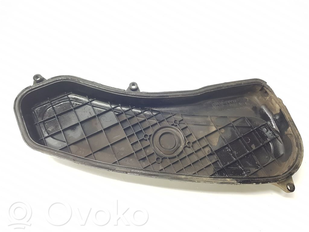 Toyota Land Cruiser (HDJ90) Osłona łańcucha rozrządu 