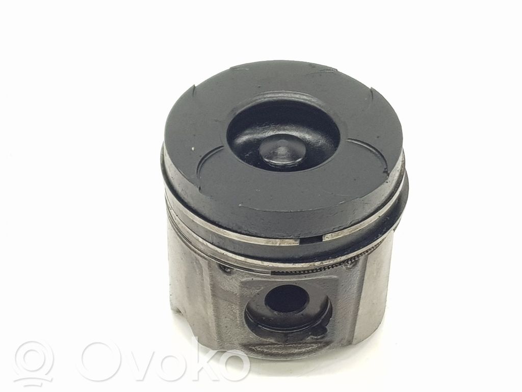Renault Laguna II Piston 