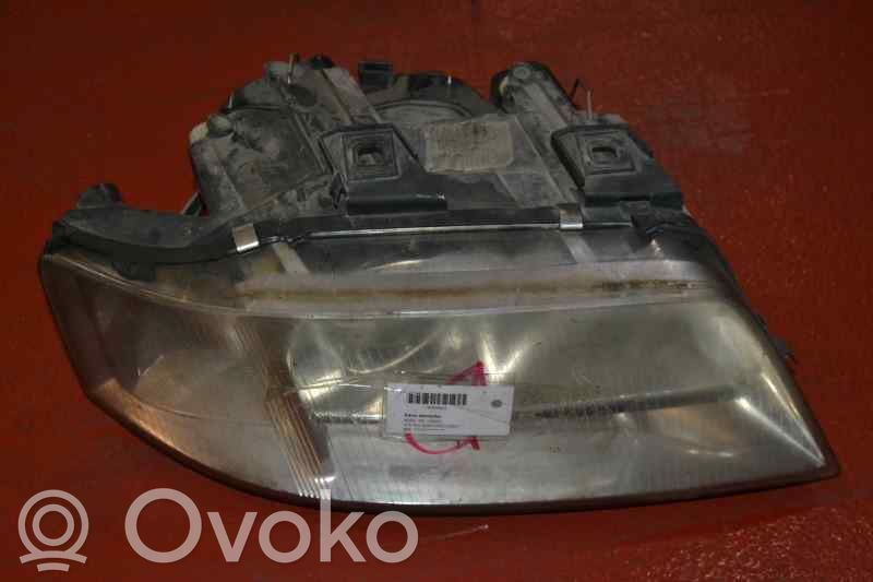 Audi A6 S6 C5 4B Scheinwerfer 