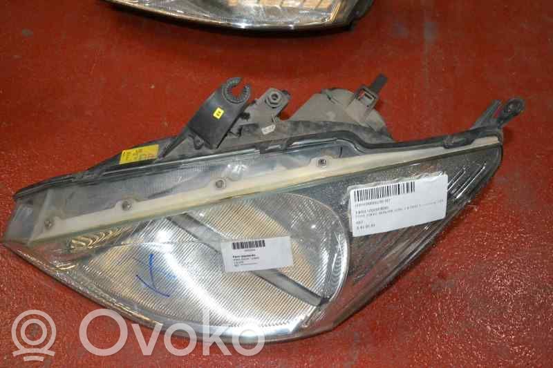 Ford Focus Headlight/headlamp 