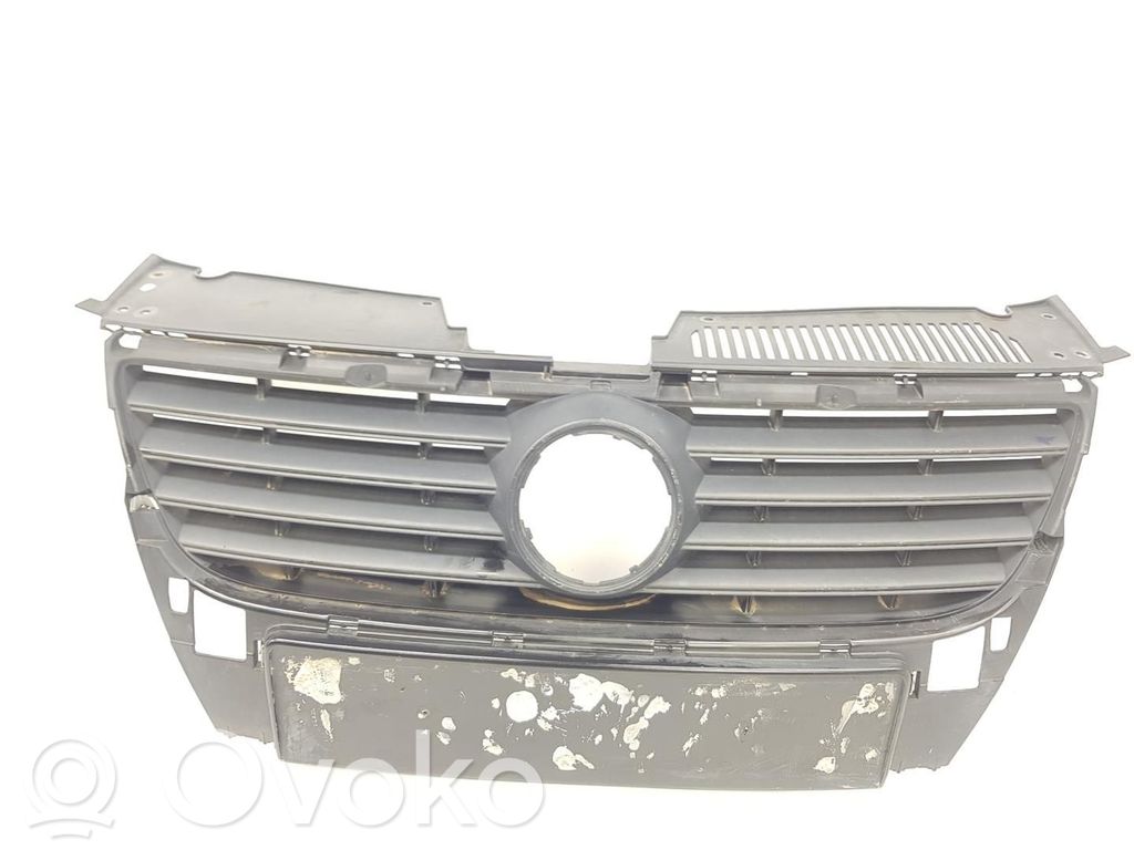 Volkswagen PASSAT B6 Griglia anteriore 