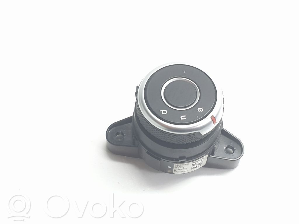 Alfa Romeo Giulia Otros interruptores/perillas/selectores 