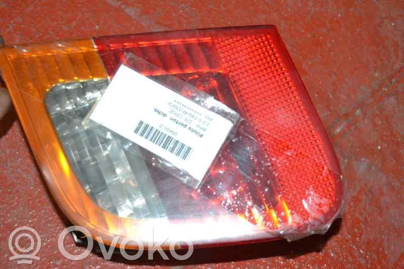 BMW 3 E46 Lampy tylnej klapy bagażnika 