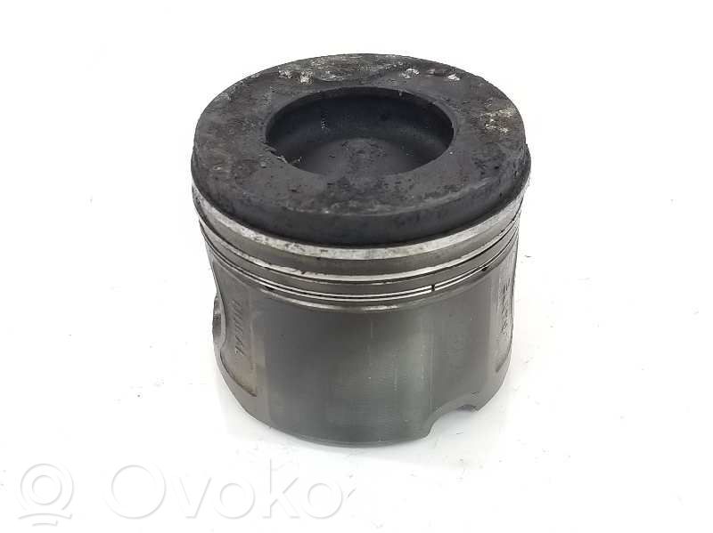BMW 3 E90 E91 Piston 