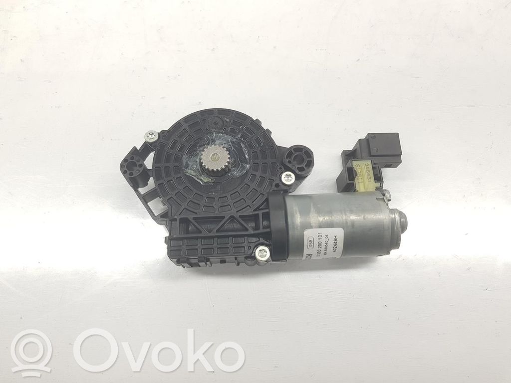 Mercedes-Benz C W205 Motor/actuator trapă 