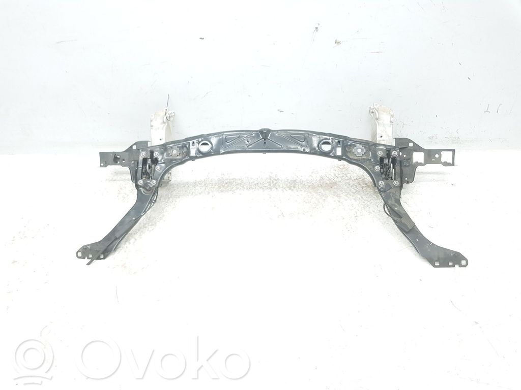 BMW 2 F46 Piesă caroserie față 