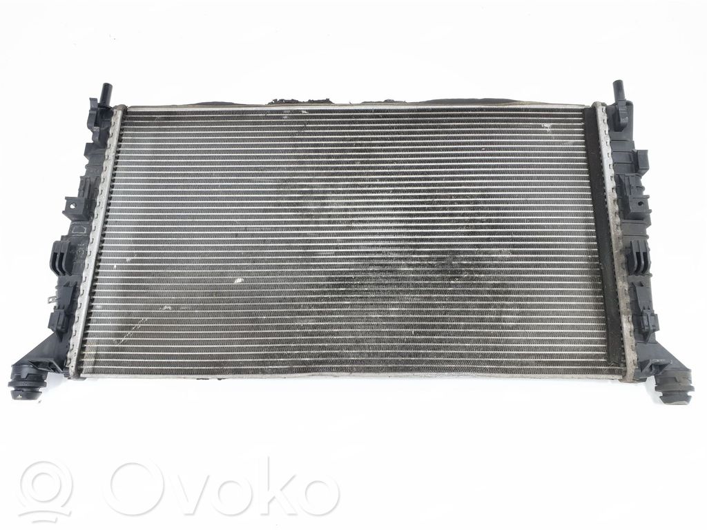 Ford Focus Radiatore di raffreddamento 