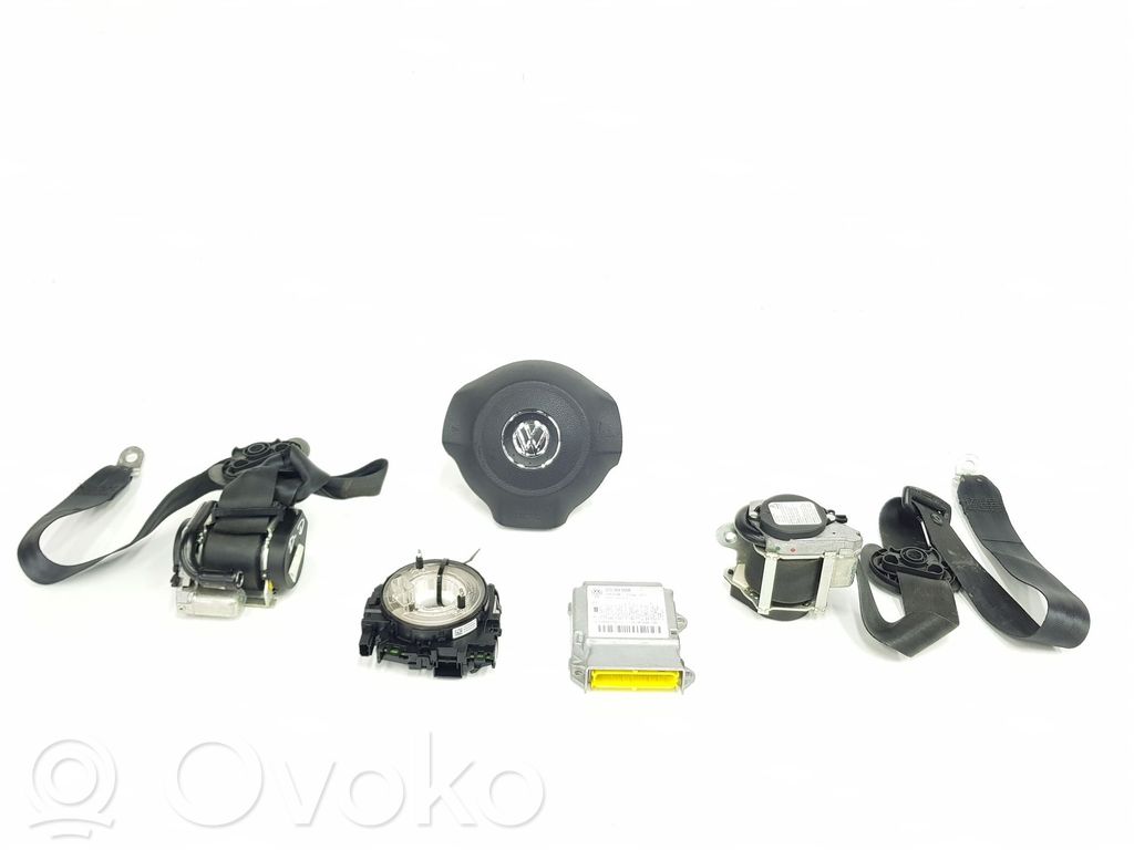 Volkswagen Golf VI Airbag set with panel 