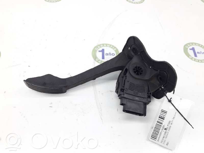 Akceleratoriaus pedalas   CC119F836AA,CC119F836AA