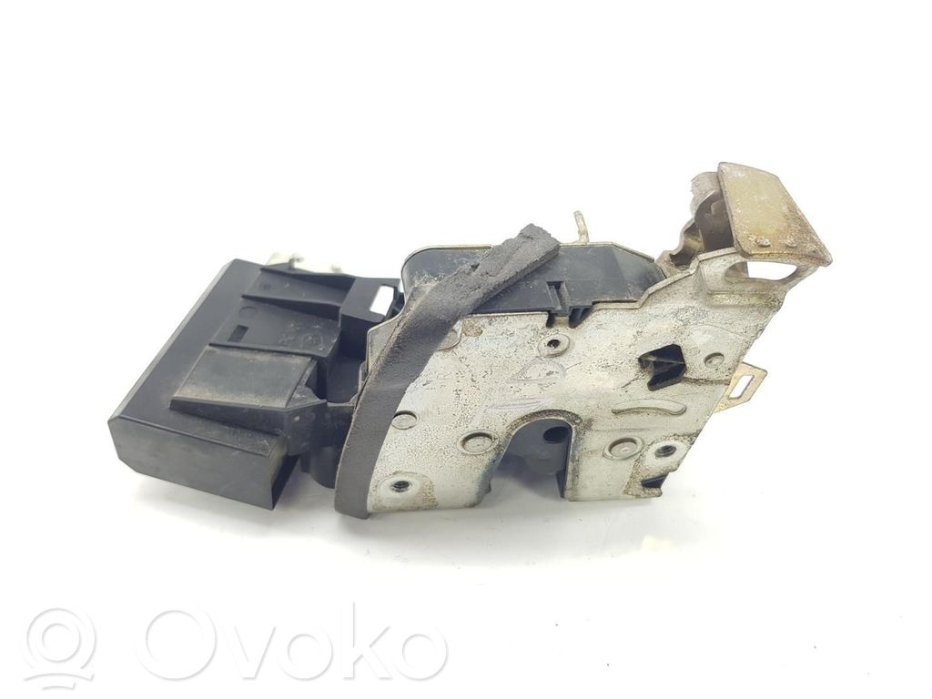 BMW 5 E39 Serratura portiera posteriore