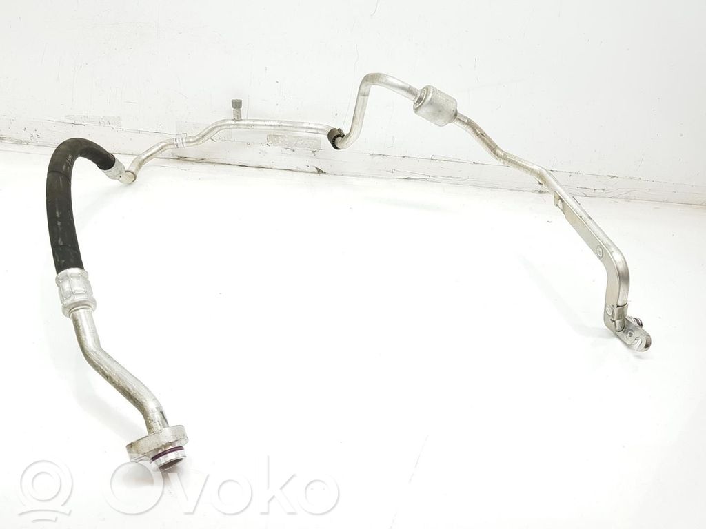 Ilmastointilaitteen putki (A/C)   2Q0816743AL,2Q0816743AL