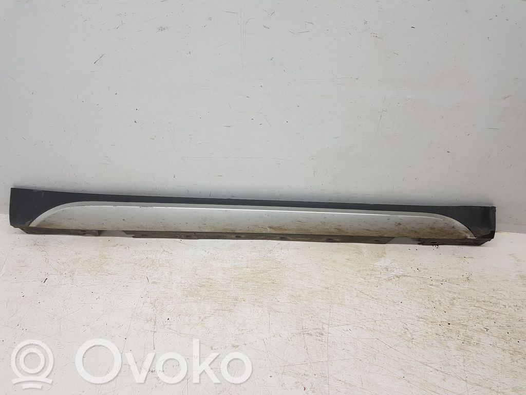 BMW X1 E84 Sill/side skirt trim 