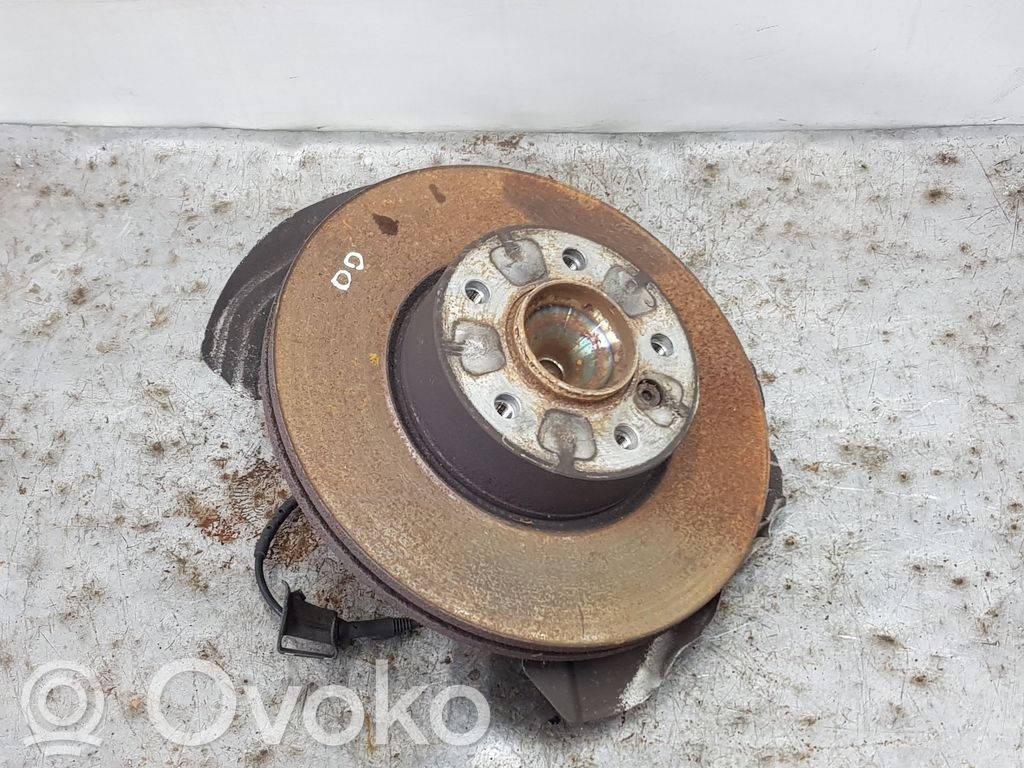 BMW X1 E84 Priekšējā riteņa rumbas vārpstas šarnīrs (stupica, capfa) 