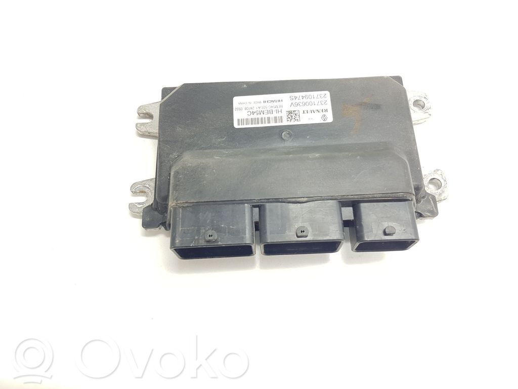 Renault Captur II Engine control unit/module 