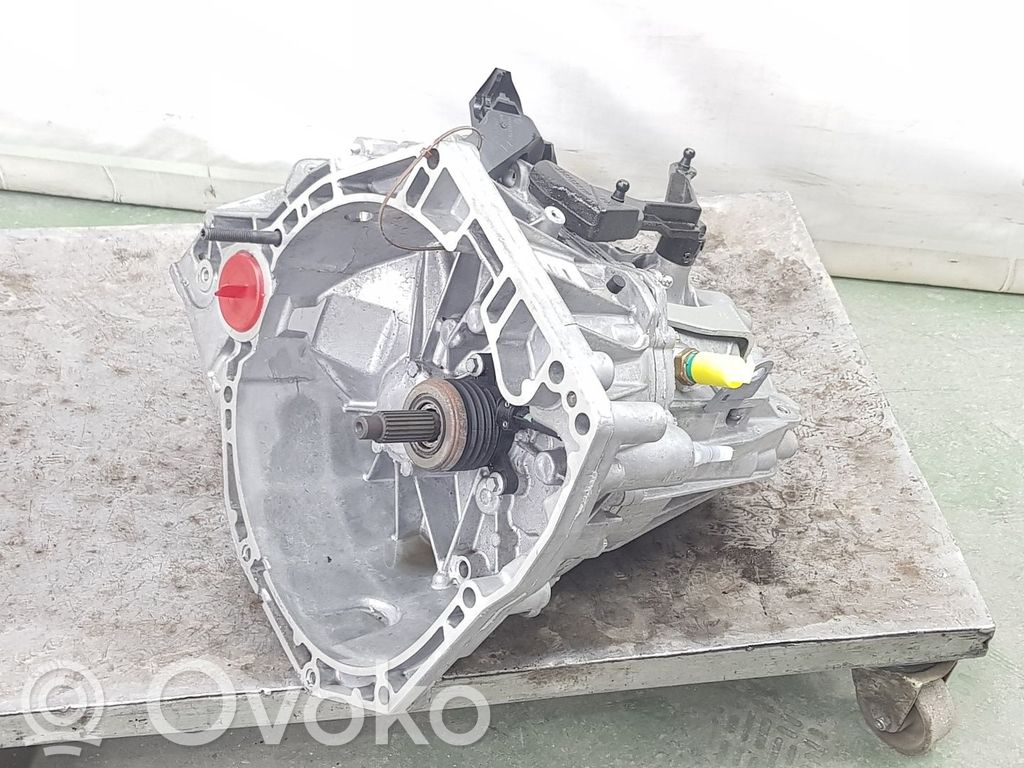 Renault Megane IV Boîte de vitesses manuelle à 5 vitesses