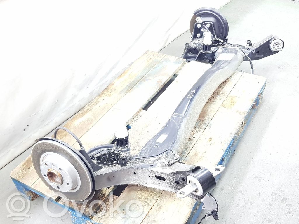 Opel Astra L Trave dell'asse posteriore
