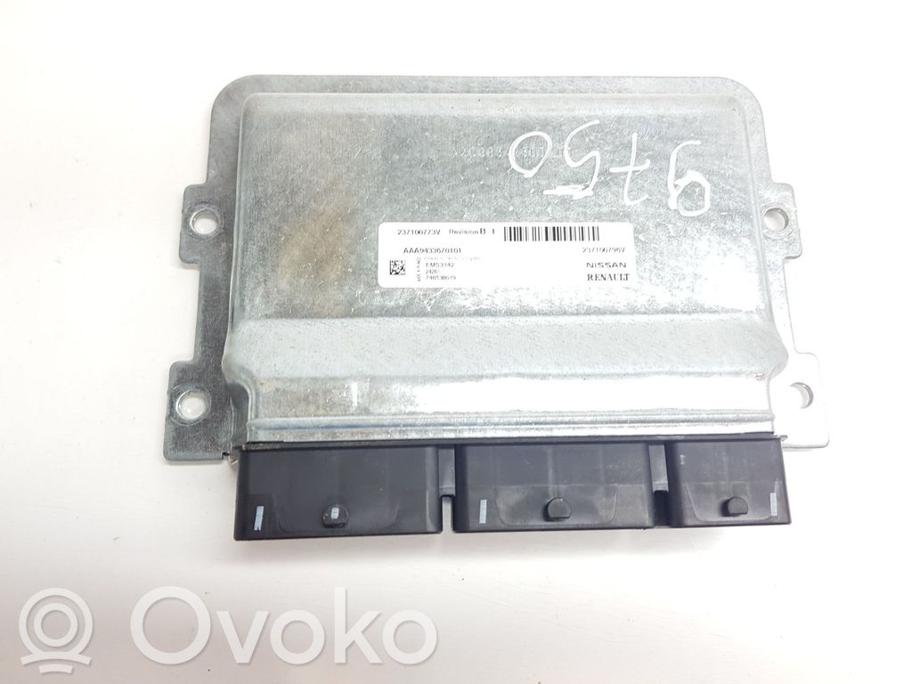 Dacia Sandero Engine control unit/module 