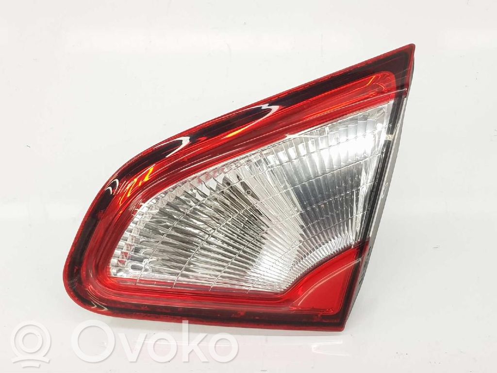 Nissan Qashqai Luces portón trasero/de freno 