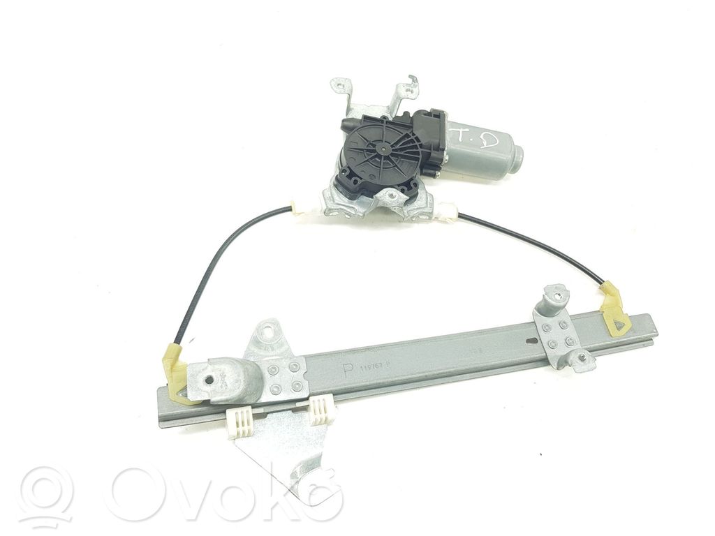 Nissan Qashqai Macara geam spate manuală 